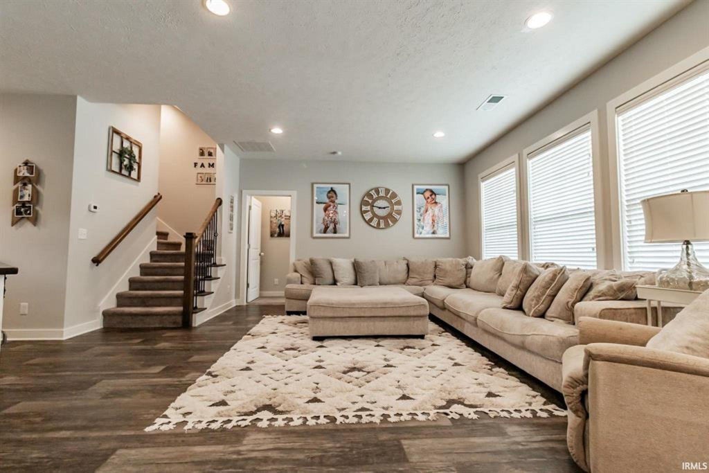 Photo of 9727 Massey Drive, Evansville, IN 47725 (MLS # 202640720)