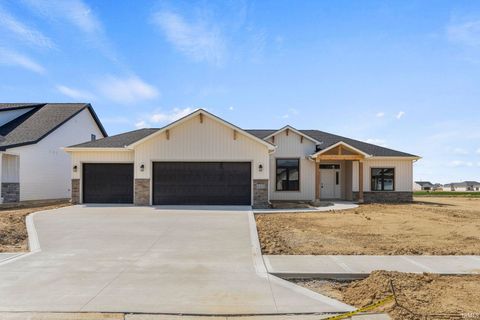 4843 Silverstone Passage, Fort Wayne, IN 46818 - #: 202502559