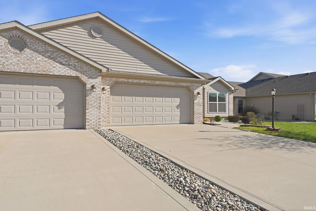 Photo of 436 Kings Cross Crossing, Huntington, IN 46750 (MLS # 202611567)