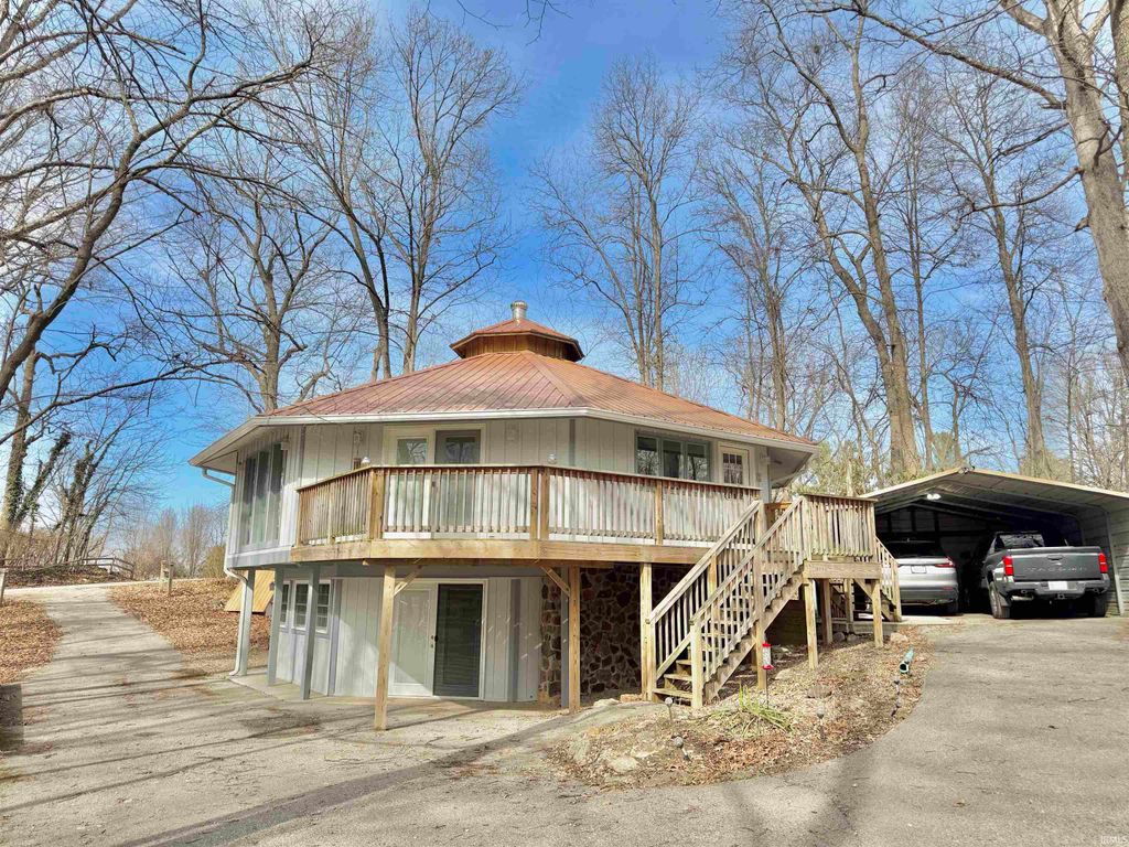 Photo of 50 Woodlawn Village Drive, Mitchell, IN 47446 (MLS # 202620598)