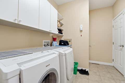 Tiny photo for 705 Sapphire Court, Lafayette, IN 47905 (MLS # 202627578)