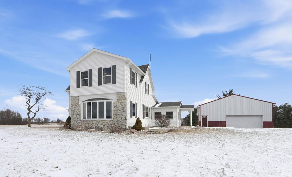 Photo of 591 S 500 E, Columbia City, IN 46725 (MLS # 202606089)