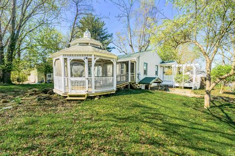 Tiny photo for 901 S Lincoln Street, Bloomington, IN 47401 (MLS # 202624782)