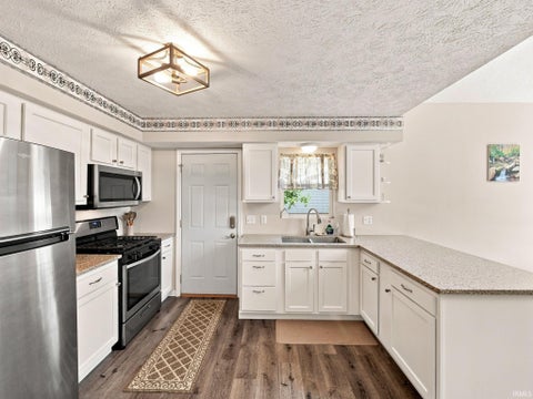 Tiny photo for 11390 W Horseshoe Bend Road, Brookston, IN 47923 (MLS # 202637848)