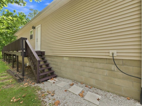 Tiny photo for 11390 W Horseshoe Bend Road, Brookston, IN 47923 (MLS # 202637848)