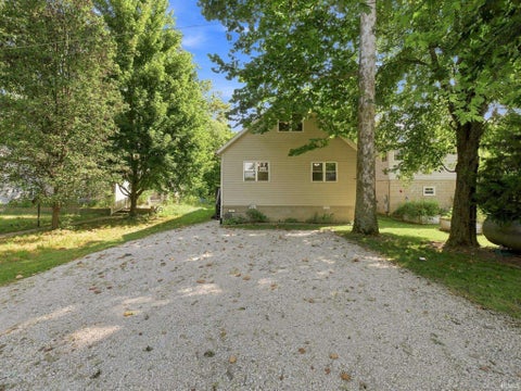 Tiny photo for 11390 W Horseshoe Bend Road, Brookston, IN 47923 (MLS # 202637848)