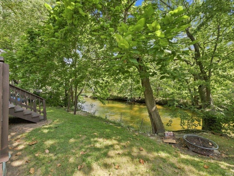 Tiny photo for 11390 W Horseshoe Bend Road, Brookston, IN 47923 (MLS # 202637848)