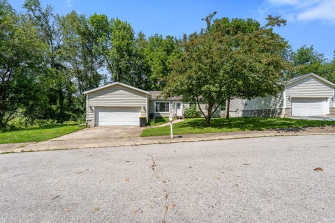 Tiny photo for 4222 W Curry Court, Bloomington, IN 47403 (MLS # 202637509)
