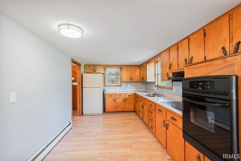 Tiny photo for 3092 W 300 SOUTH, Kokomo, IN 46902 (MLS # 202614084)