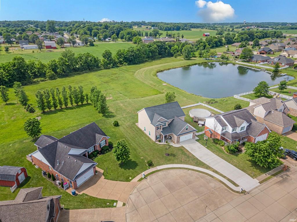 Photo of 4923 Lincoln Pointe Drive, Newburgh, IN 47630 (MLS # 202601056)