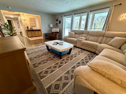 Tiny photo for 1397 W 400 S Road, Kokomo, IN 46902 (MLS # 202603773)