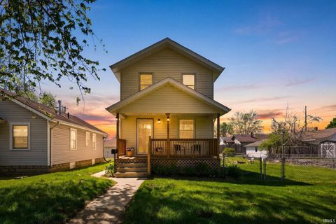Photo of 2517 Parnell Avenue, Fort Wayne, IN 46805 (MLS # 202614246)