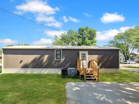 Tiny photo for 319 N Fourth Avenue, Evansville, IN 47710 (MLS # 202620087)