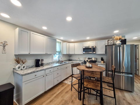 Tiny photo for 319 N Fourth Avenue, Evansville, IN 47710 (MLS # 202620087)