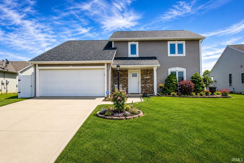 Photo of 3125 Troutwood Drive, Fort Wayne, IN 46818 (MLS # 202619188)