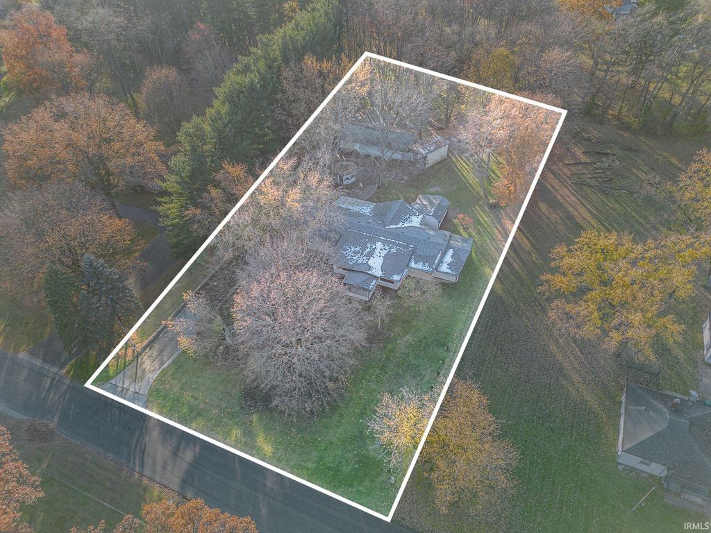 Photo of 56825 Elmer Avenue, South Bend, IN 46619 (MLS # 202546238)