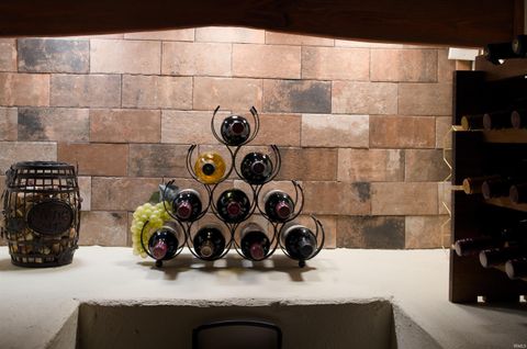 Tiny photo for 1545 W Mulberry Street, Kokomo, IN 46901 (MLS # 202615139)