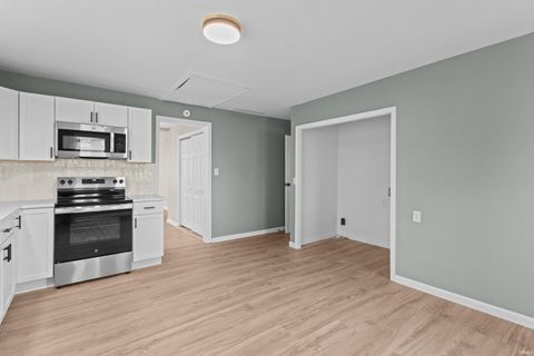 Tiny photo for 2316 N Locke Street, Kokomo, IN 46901 (MLS # 202605380)