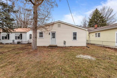 Tiny photo for 2316 N Locke Street, Kokomo, IN 46901 (MLS # 202605380)