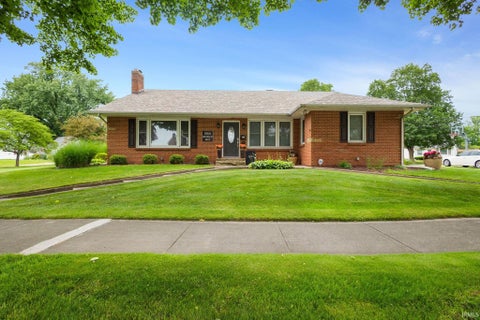 Photo of 1866 Greenleaf Boulevard, Elkhart, IN 46514 (MLS # 202622729)