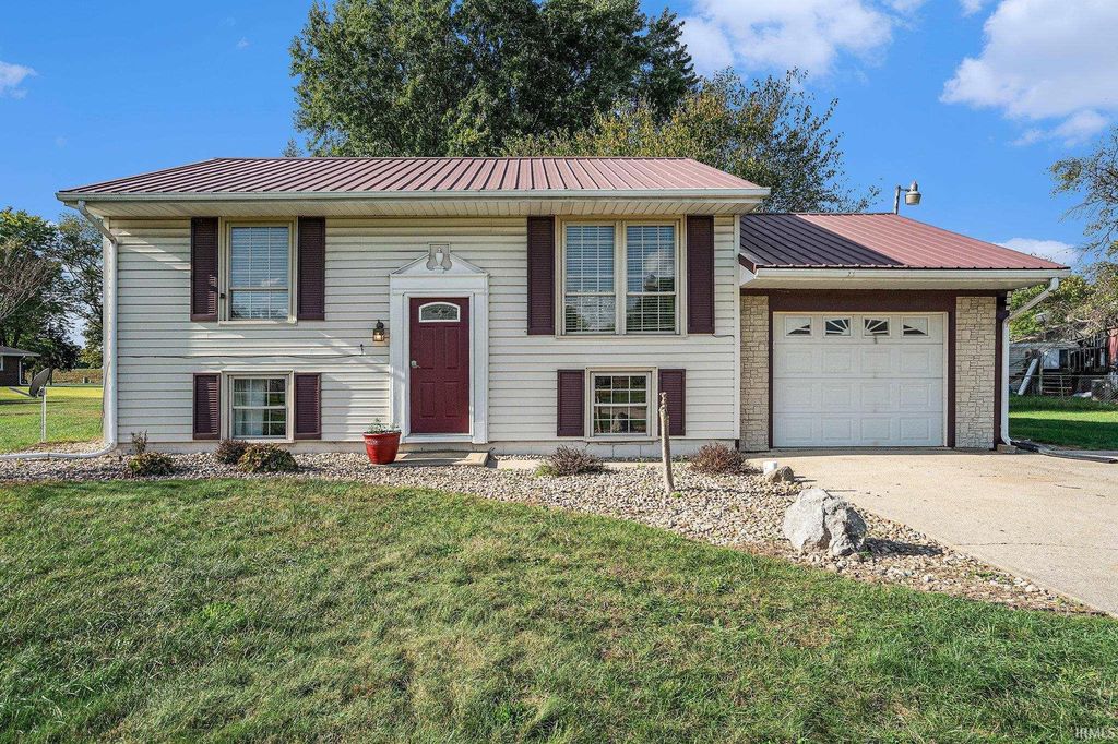 Photo of 30931 Amber Drive, Granger, IN 46530 (MLS # 202540594)