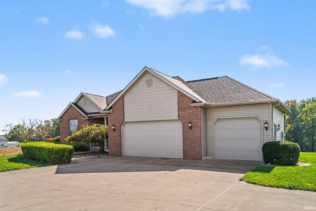 Photo of 805 12th Road, Bourbon, IN 46504 (MLS # 202642758)