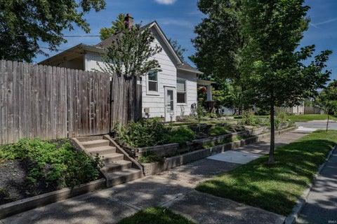 Tiny photo for 1501 Runnion Avenue, Fort Wayne, IN 46808 (MLS # 202635090)