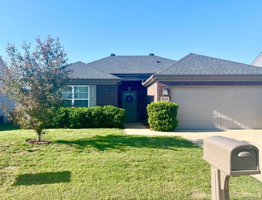 Photo of 5020 Mustang Drive, Evansville, IN 47715 (MLS # 202614373)