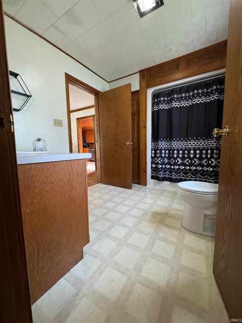 Tiny photo for 202 Shadyside Street, Dunkirk, IN 47336 (MLS # 202615703)