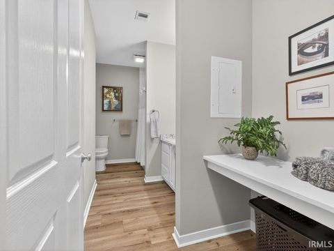 Tiny photo for 113 W Wayne Street #212, Fort Wayne, IN 46802 (MLS # 202618686)