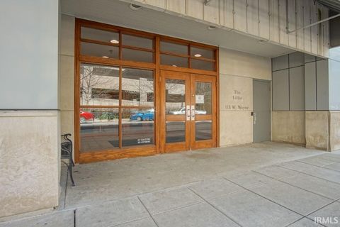 Tiny photo for 113 W Wayne Street #212, Fort Wayne, IN 46802 (MLS # 202618686)