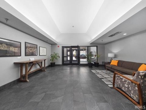 Tiny photo for 113 W Wayne Street #212, Fort Wayne, IN 46802 (MLS # 202618686)