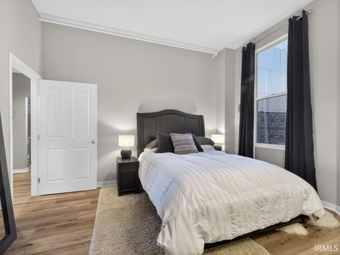 Tiny photo for 113 W Wayne Street #212, Fort Wayne, IN 46802 (MLS # 202618686)