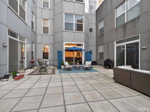 Tiny photo for 113 W Wayne Street #212, Fort Wayne, IN 46802 (MLS # 202618686)