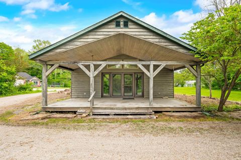 Photo of 4837 Covered Bridge Road, Nashville, IN 47448 (MLS # 202609173)