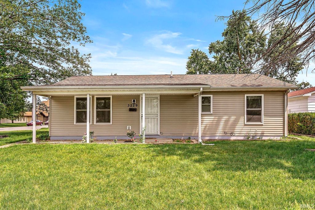 Photo of 3229 Kent Lane, South Bend, IN 46615 (MLS # 202626077)