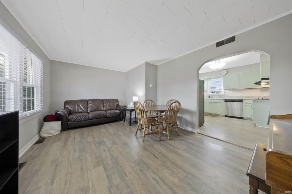 Photo of 2004 Frisse Avenue, Evansville, IN 47714 (MLS # 202605874)