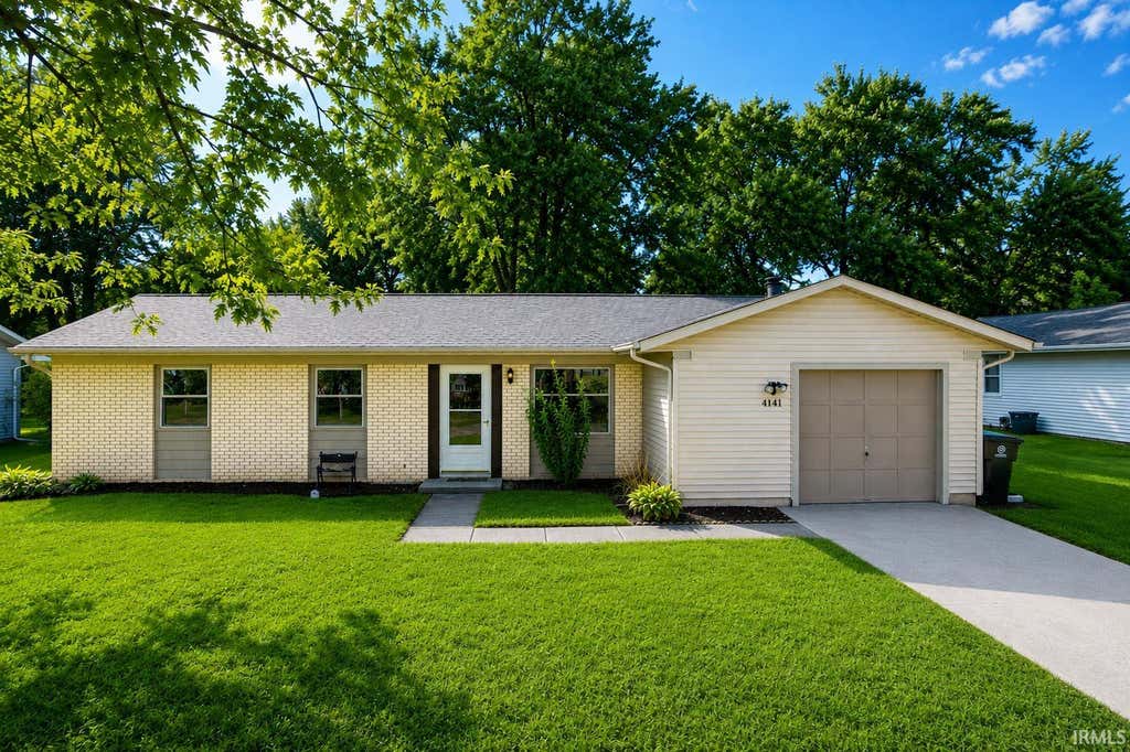 Photo of 4141 Sandhurst Drive, Fort Wayne, IN 46815 (MLS # 202634930)