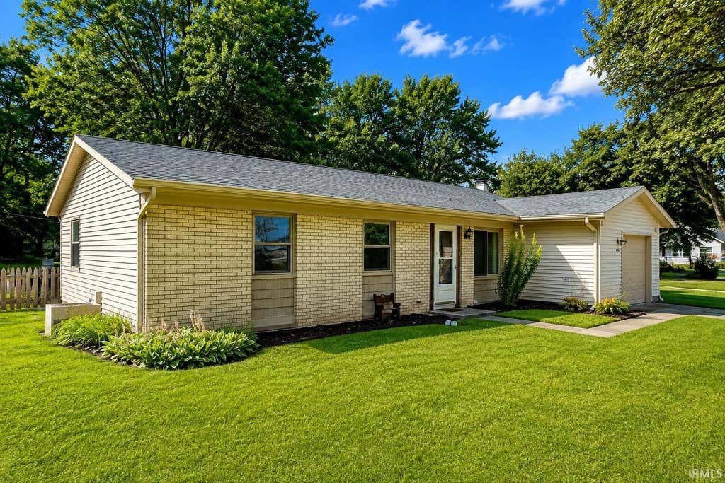 Photo of 4141 Sandhurst Drive, Fort Wayne, IN 46815 (MLS # 202634930)