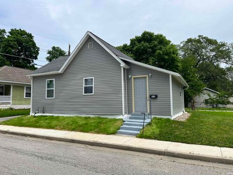 Photo of 410 N Jay Street, Kokomo, IN 46947 (MLS # 202539755)