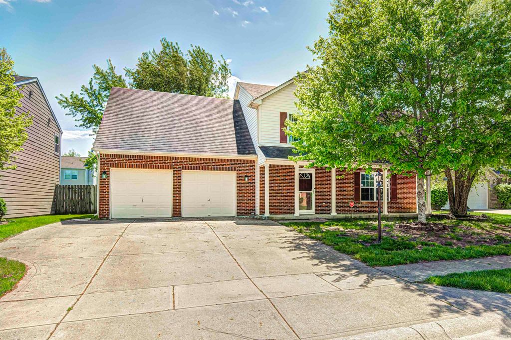 Photo of 9921 Alexia Drive, Indianapolis, IN 46236 (MLS # 202604176)