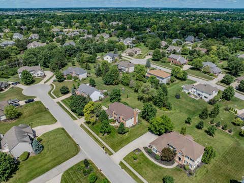 Tiny photo for 2306 Longleaf Court, Fort Wayne, IN 46814 (MLS # 202630979)