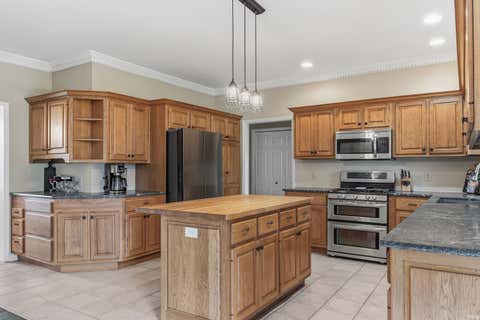 Tiny photo for 2306 Longleaf Court, Fort Wayne, IN 46814 (MLS # 202630979)
