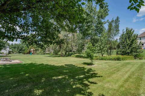 Tiny photo for 2306 Longleaf Court, Fort Wayne, IN 46814 (MLS # 202630979)