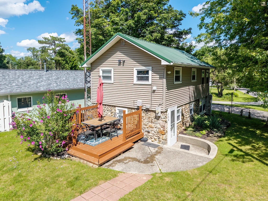 Photo of 130 Terrace Drive, Fremont, IN 46737 (MLS # 202633964)