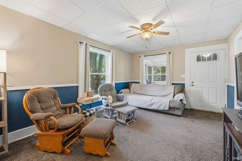 Tiny photo for 313 S Market Street, North Manchester, IN 46962 (MLS # 202642036)