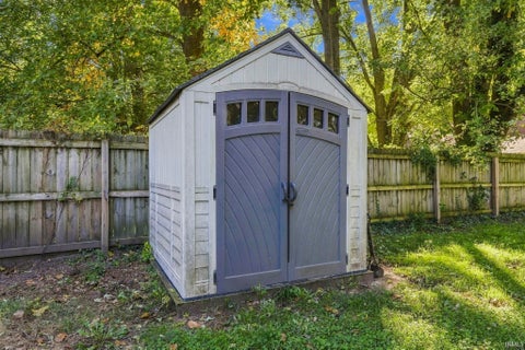 Tiny photo for 313 S Market Street, North Manchester, IN 46962 (MLS # 202642036)