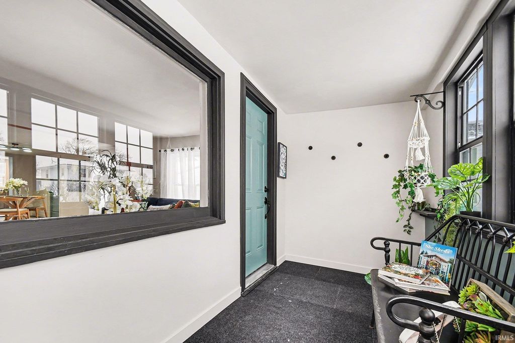 Photo of 428 W Jefferson Boulevard, Mishawaka, IN 46545 (MLS # 202601872)