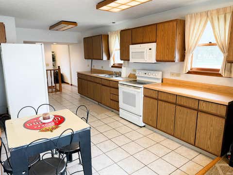 Tiny photo for 1622 Bessmore Park Road, Rochester, IN 46975 (MLS # 202625655)
