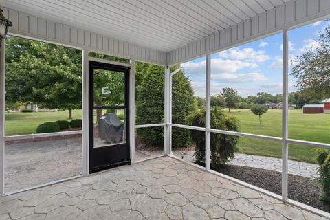 Tiny photo for 2128 LYNN Drive, Kokomo, IN 46902 (MLS # 202629904)